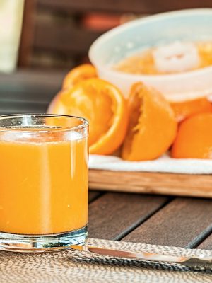 fresh-orange-juice-1614822_1920