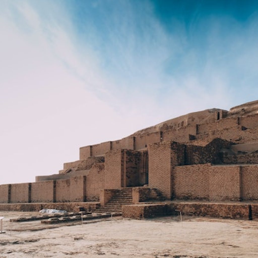 Ziggurat building in the middle of the desert
