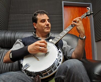 Banjo being played by man