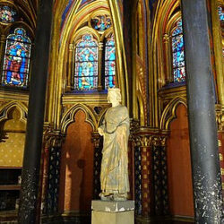 Statue - Saint Chapelle