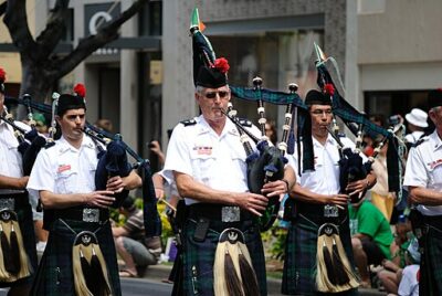 Waikiki St. Patricks day Bagpipe players